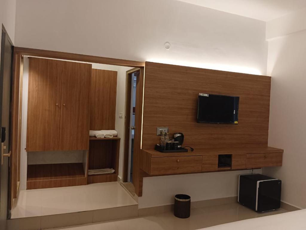 White Lake Resort Bilikere Екстер'єр фото